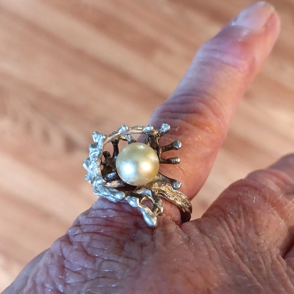 Vintage Jewelry - VTG STERLING PEARL ARTISAN MADE RING